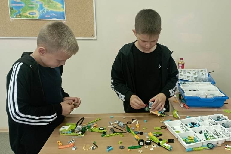 Центр образования цифрового и гуманитарного  профиля &amp;quot;Точка роста&amp;quot;  открыл вновь  свои двери для обучающихся Павлоградского муниципального района..
