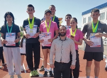 Соревнования по легкой атлетике в зачёт районной спартакиады школьников.
